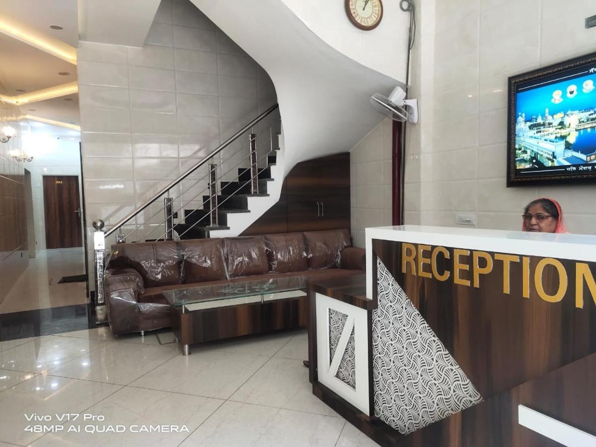 Jasneet Homestay Amritsar Luaran gambar
