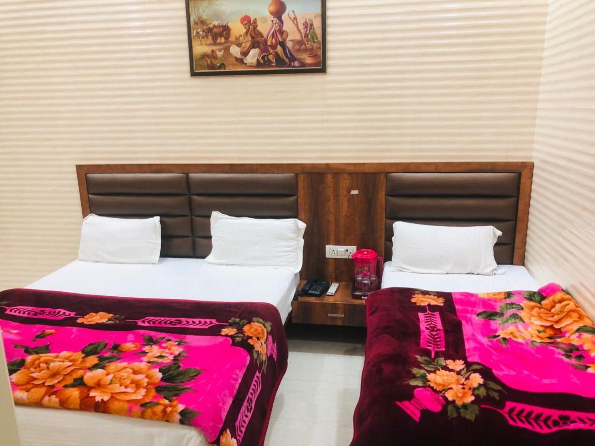 Jasneet Homestay Amritsar Bilik gambar